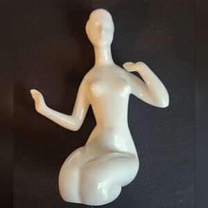 Vintage Porcelain Nude Woman Royal DUX Figure Ceramic Sculpture